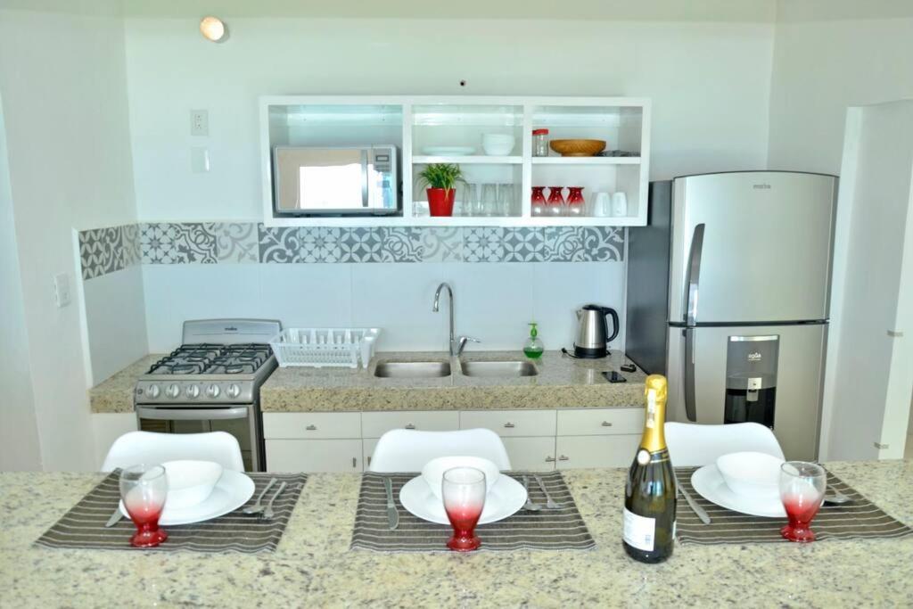 Ar Ocean View Apartments Isla Mujeres Buitenkant foto